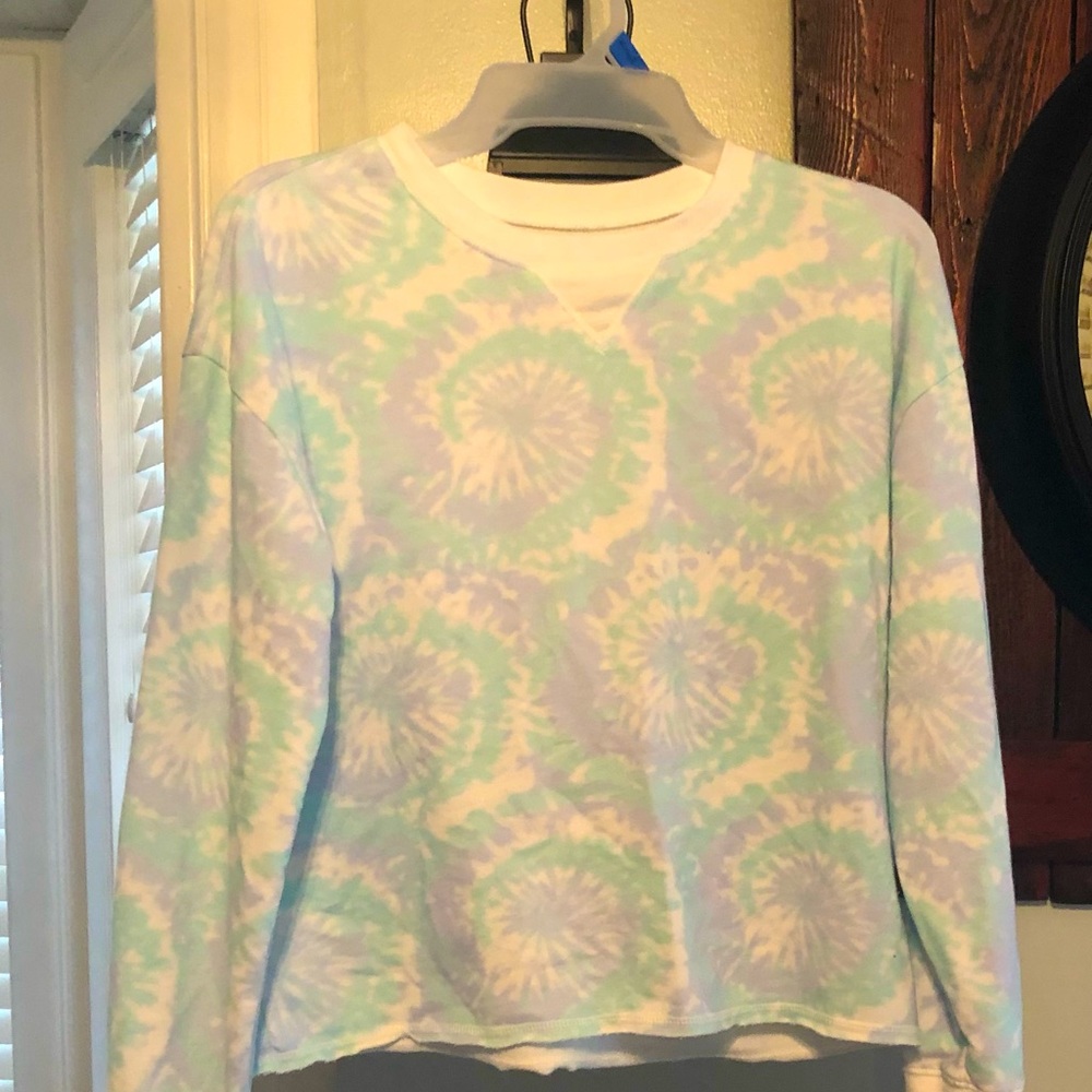 Gap kids long sleeve shirt size 14-16.